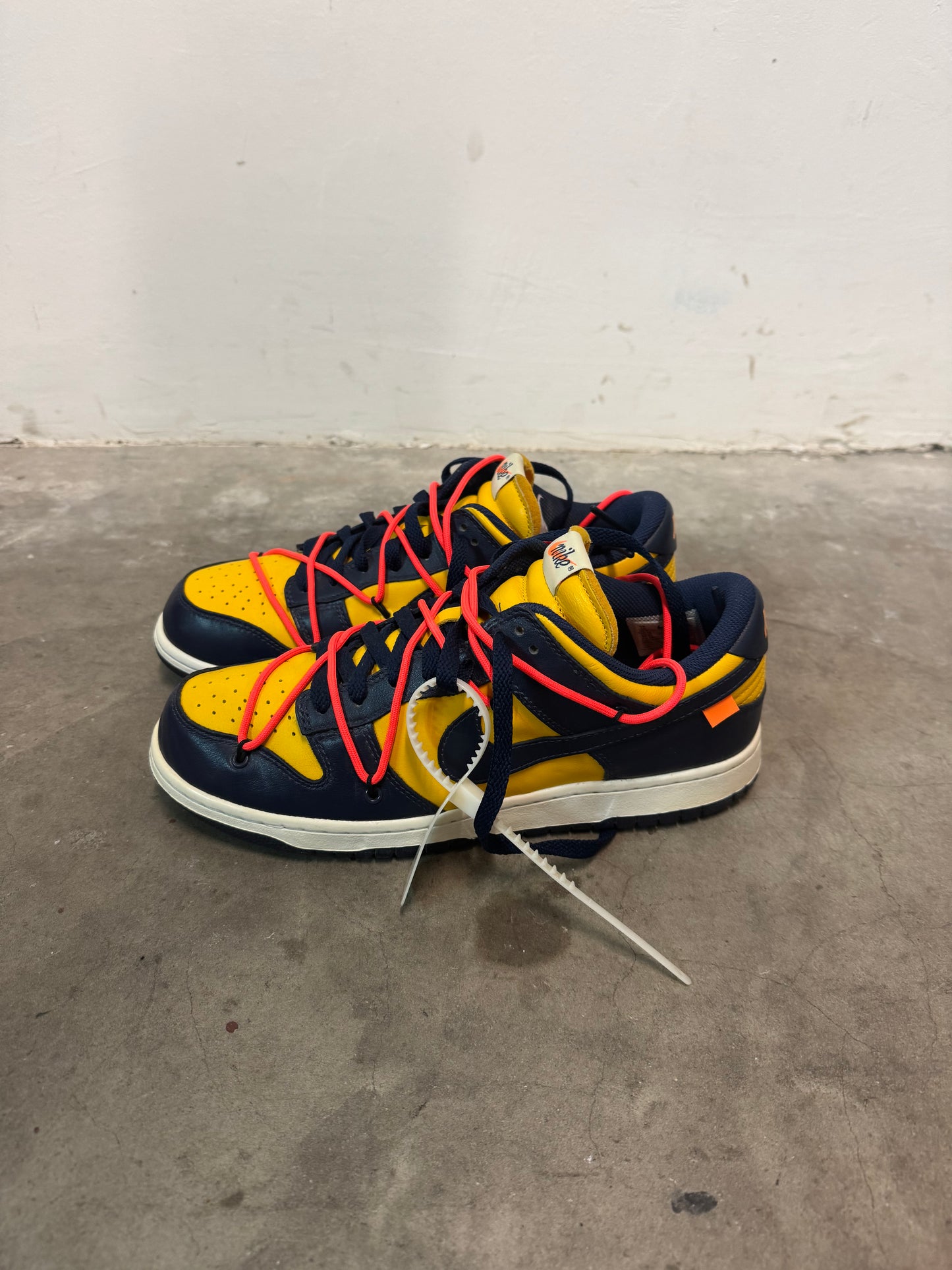 Off White Dunk Low Michigan (44)