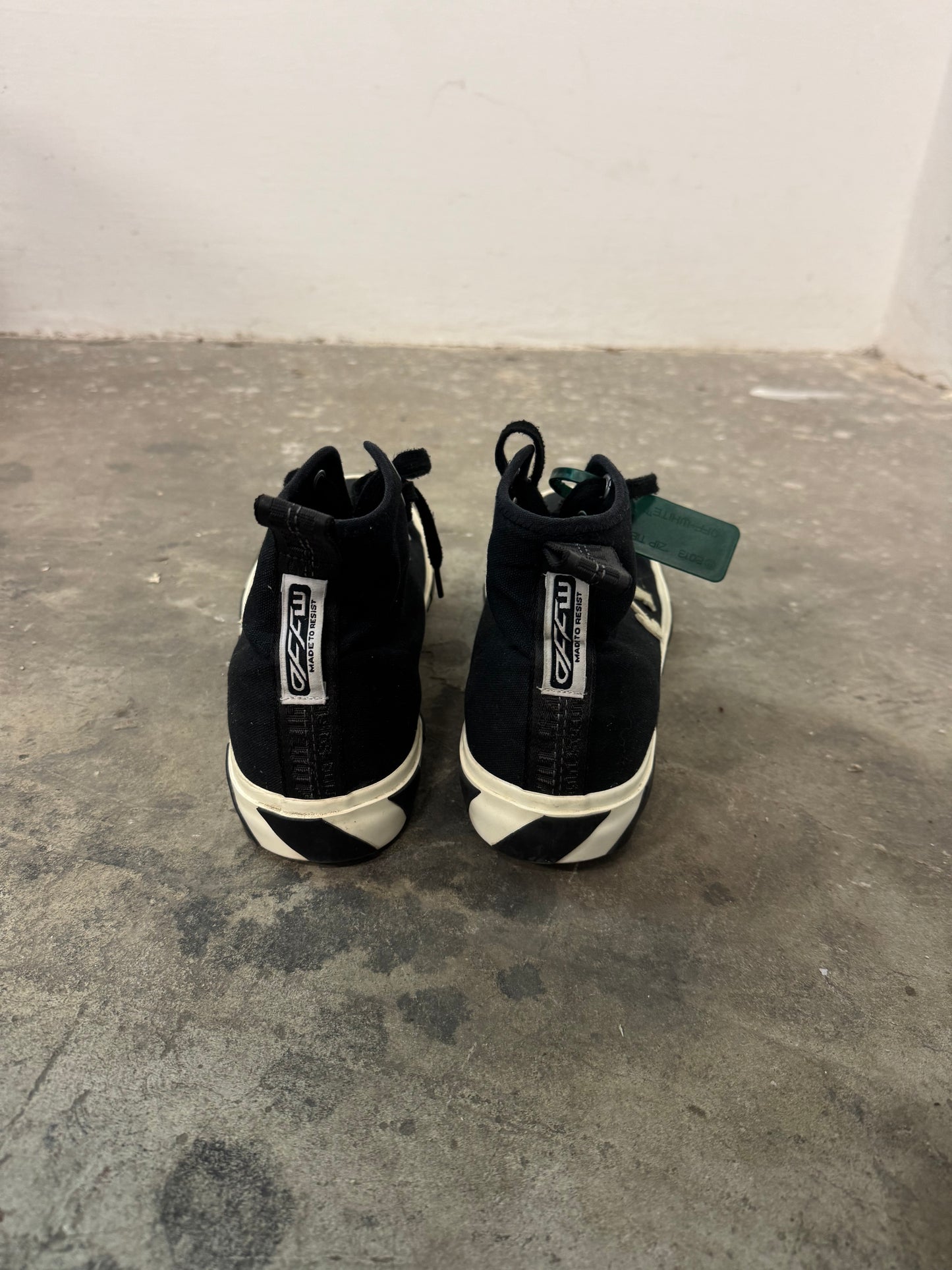 Off-White Vulcanized High Top Canvas (46)