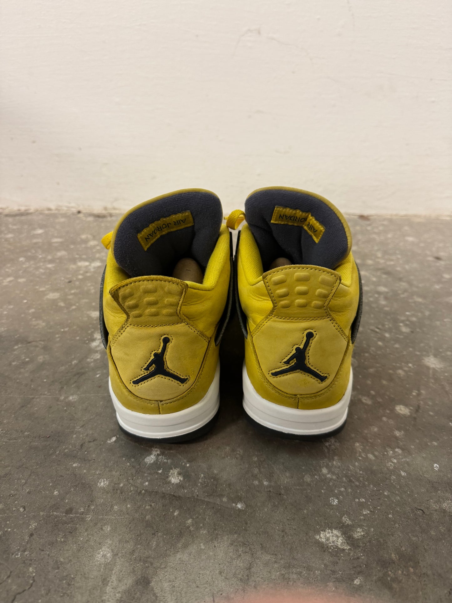 Jordan 4 Lightning (45)