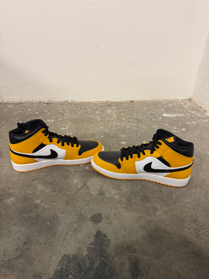 Jordan 1 Mid Taxi (46)