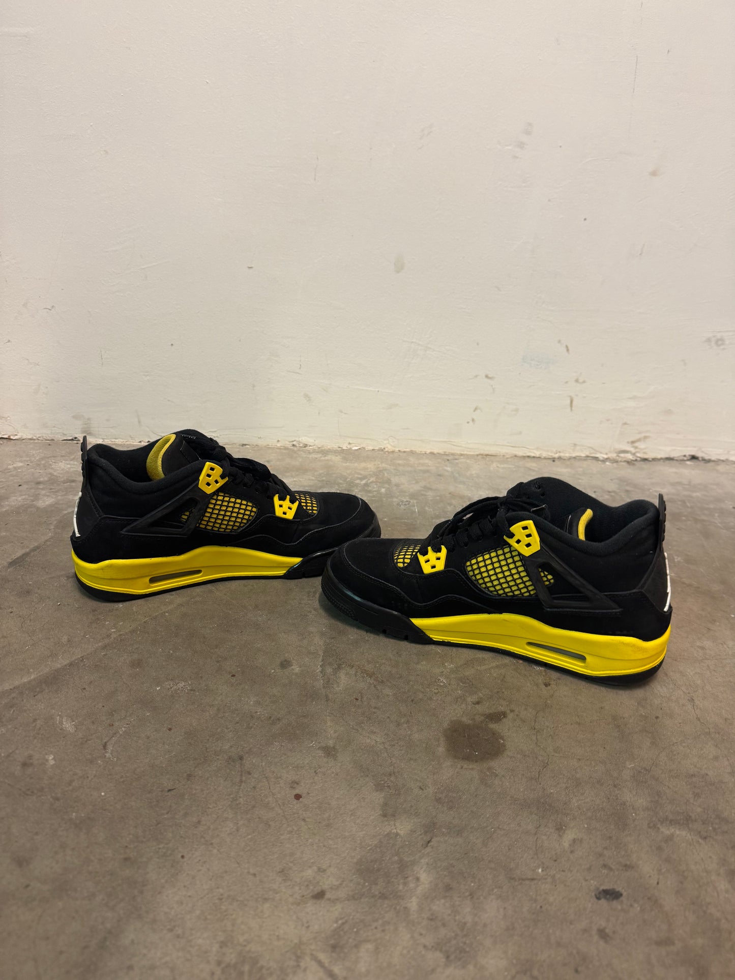 Air Jordan 4 Yellow Thunder (40)