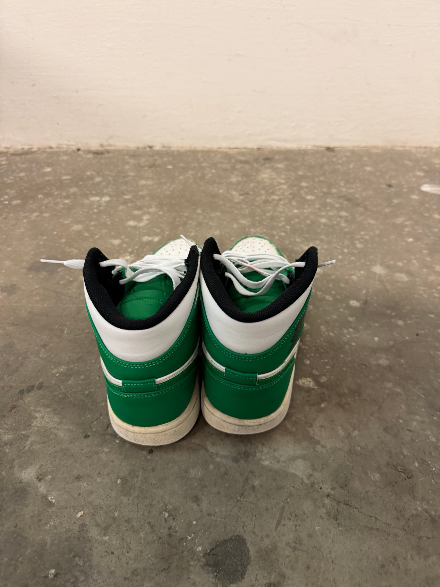 Jordan 1 Mid Lucky Green (42)