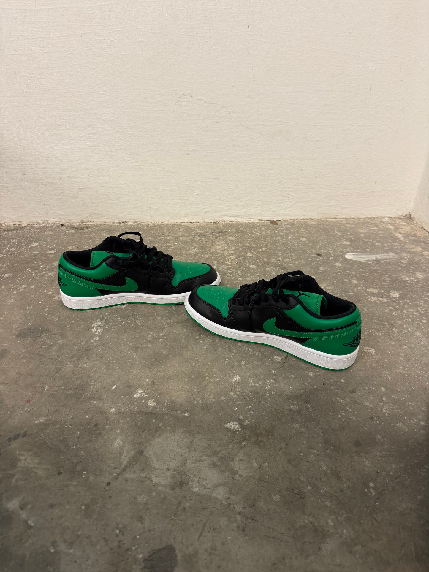 Jordan 1 Low Lucky Green (42)